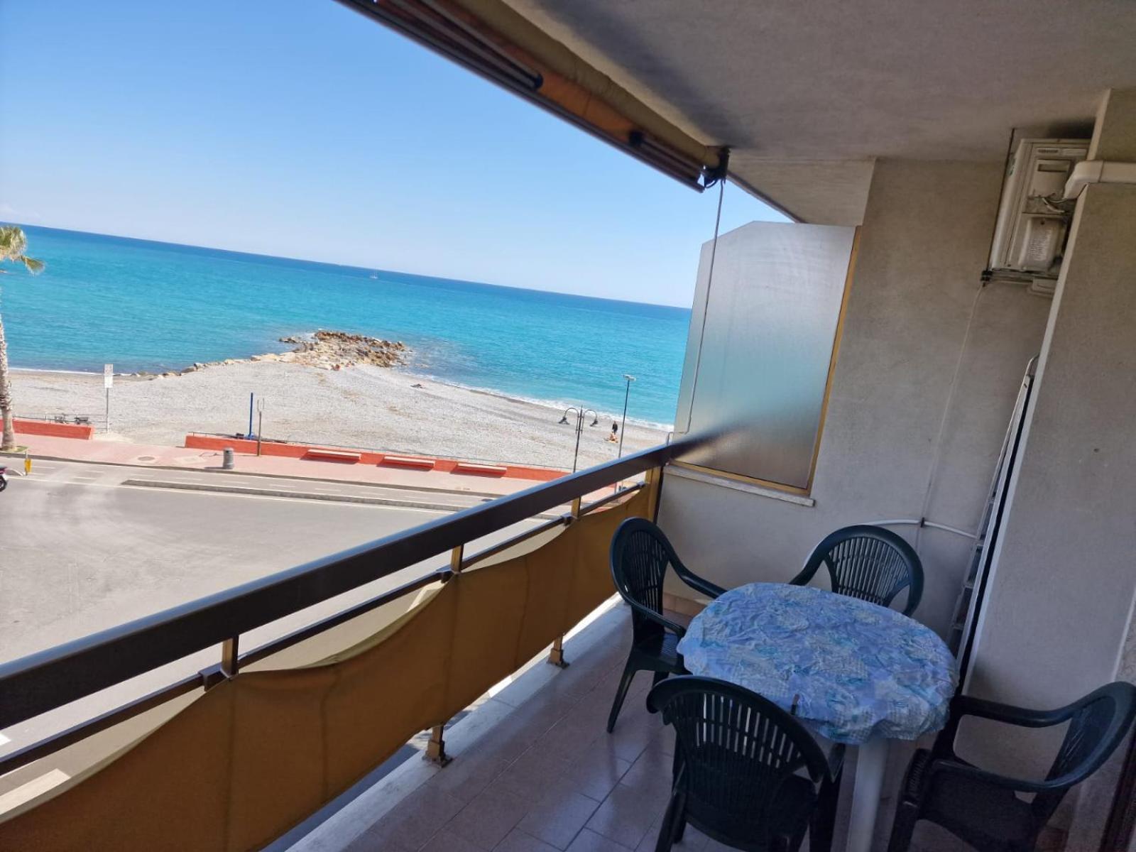 Laguna Blu Ventimiglia Esterno foto